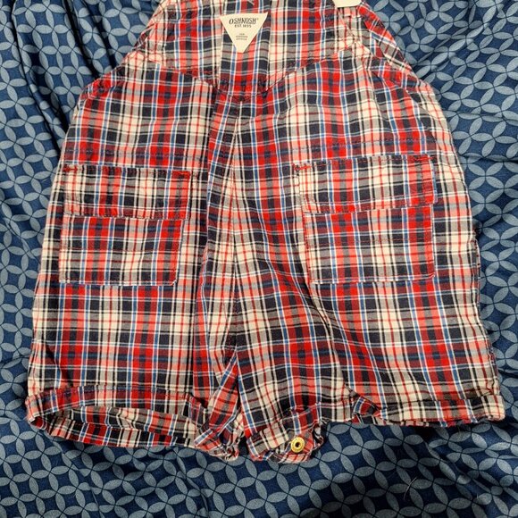 oshkosh overalls 6 to 9 months - Picture 8 of 9